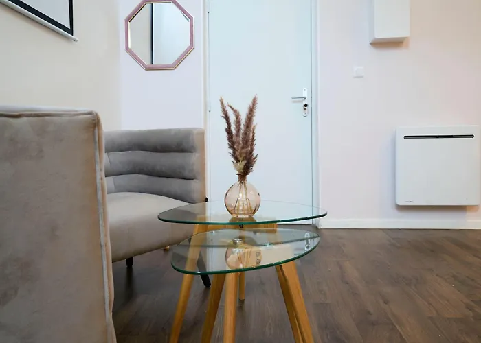 Ng Prestige - Nain - Privatif - Jacuzzi - Netflix - Projecteur Apartment
