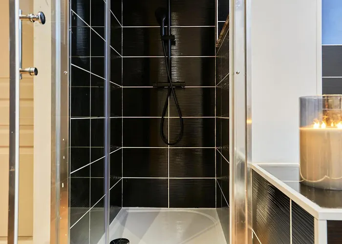 Ng Prestige - Nain - Privatif - Jacuzzi - Netflix - Projecteur * Roubaix